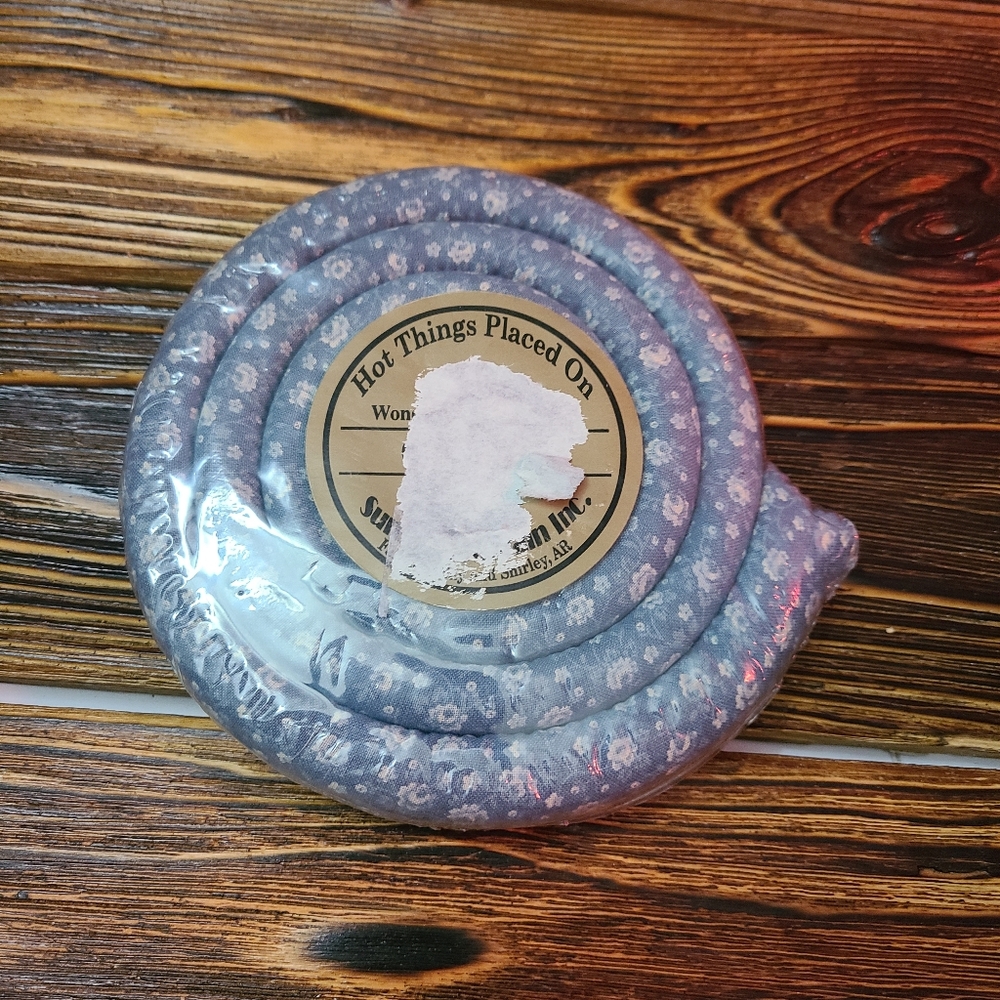 Hot Things Placed On Me Blue Floral Scented Hot Coil Trivet Pad